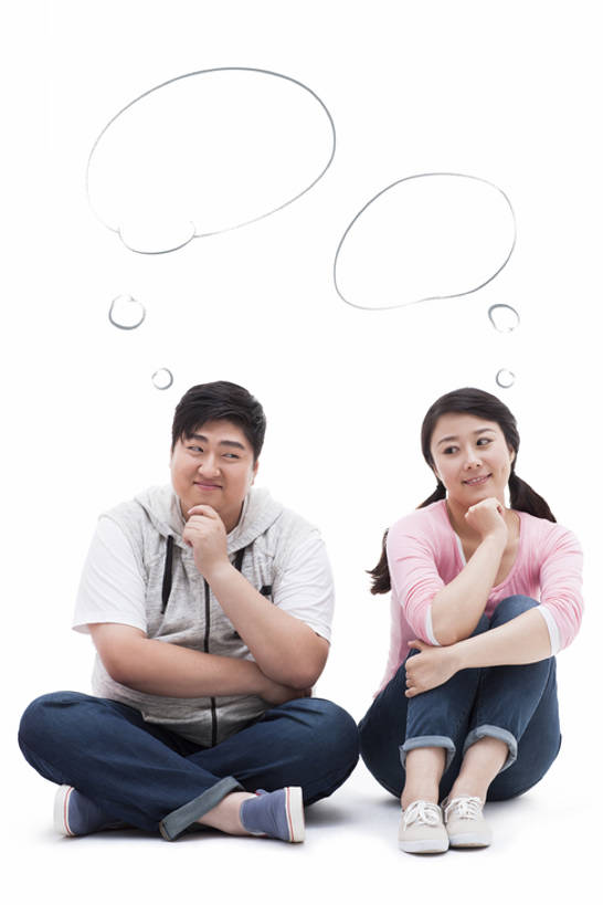 东方人,成年人,两个人,坐,盘腿,微笑,竖图,留白,抠图,白色背景,正面,爱情,幸福,北京,中国,情人节,亚洲,撑,浪漫,托腮,休闲装,托,思考,温暖,温馨,恩爱,乐趣,亲密,想,约会,恋人,摄影,生活方式,和睦,托下巴,想象,东亚,陪同,空白,陪伴,想法,男人,男性,年轻男性,年轻女性,女人,女性,亚洲人,中国人,年轻人,情侣,盘腿而坐,盘膝,盘着腿的,盘着腿坐,双腿交叉,坐着,彩图,全身,影棚拍摄,爱,对话气泡框,伴侣,融洽,伴随,bj175