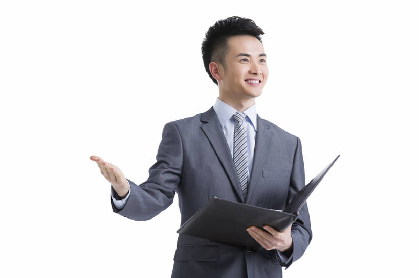 东方人,成年人,一个人,商务人士,商务男性,笑,微笑,露齿笑,横图,留白,抠图,白色背景,正面,衬衫,西装,商务,快乐,幸福,热情,骄傲,成功,信心,技术,北京,中国,亚洲,仅一个男性,仅一个人,握,套装,正装,文件,领带,文件夹,现代,仅一个年轻男性,手势,站着,职业,活力,服务,握着,金融,理财,摄影,生活方式,经济,技巧,合同,礼节,享乐,成就,文档,问候,销售,肖像,手艺,商务装,贩卖,目录,贸易,工薪阶层,东亚,一套,接待员,技能,技艺,男人,男性,年轻男性,亚洲人,中国人,年轻人,白领,上班族,半身,彩图,影棚拍摄,衬衣,欢乐,妙技,顾问,请柬,办公室职员,打手势,本领,保险代理人,金融投资顾问,bj175