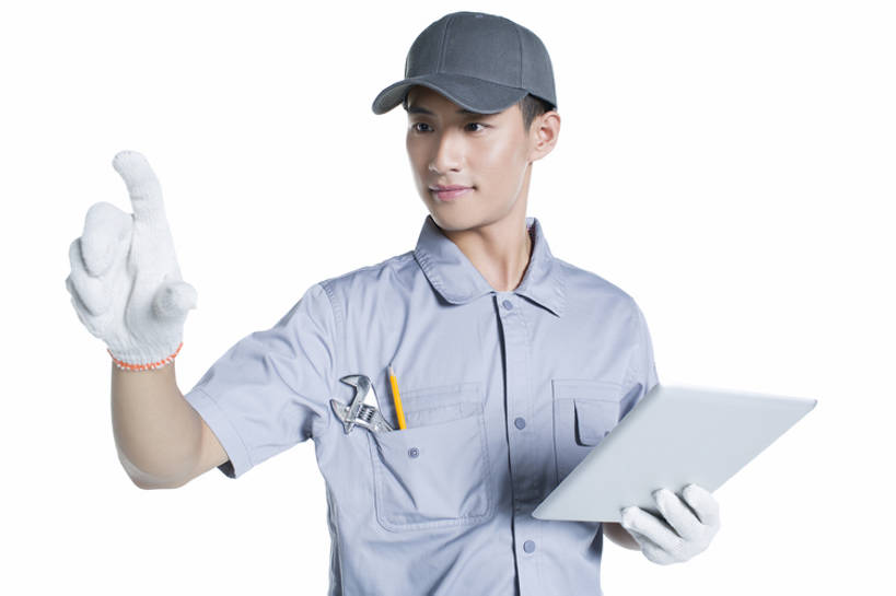 东方人,成年人,一个人,服务员,修理工,工程师,举,横图,留白,抠图,白色背景,正面,制服,信心,技术,帽子,北京,中国,亚洲,仅一个男性,仅一个人,握,检查,电路板,工具,工人,仅一个年轻男性,铅笔,手套,看,托,站着,职业,鸭舌帽,服务,握着,摄影,生活方式,查看,扳手,修理,工程,专心,问题,平板电脑,东亚,无线电技术,责任,技能,解决,男人,男性,年轻男性,亚洲人,中国人,年轻人,服务生,侍者,员工,技术员,举起,举手,举着,向上举,向上伸,向上托,半身,彩图,影棚拍摄,匠人,劳动者,体力工,工人阶级,bj175