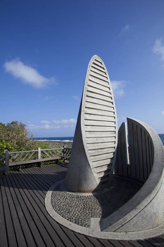 无人,公园,竖图,室外,白天,旅游,度假,海洋,美景,标志建筑,地标,建筑,台湾,日光,中国,亚洲,标志,岛,地平线,景观,云,建筑群,娱乐,建设,蓝色,风景,天空,自然,享受,休闲,景色,放松,摄影,宁静,环境,生态,国家公园,自然风光,东亚,台南,自然地理,彩图,旅行,恒春半岛,广角,垦丁,bj175