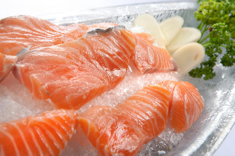 三文鱼,无人,横图,特写,切片,鱼,冰,结冰,美味,食品,饮品,饮食,食物,饮料,摄影,可口,清新,适口,海产,彩图,bj175