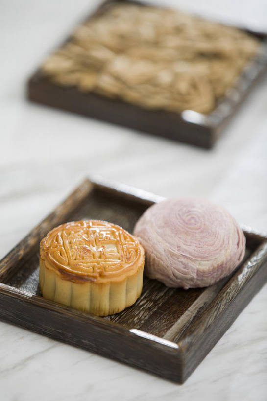 点心,月饼,无人,竖图,特写,烘焙,静物,北京,中国,中秋节,亚洲,节日,美味,食品,饮品,餐盘,传统,小吃,饮食,食物,饮料,甜食,摄影,可口,中国文化,东亚,酥皮糕点,东亚文化,适口,彩图,影棚拍摄,传统文化,传统节日