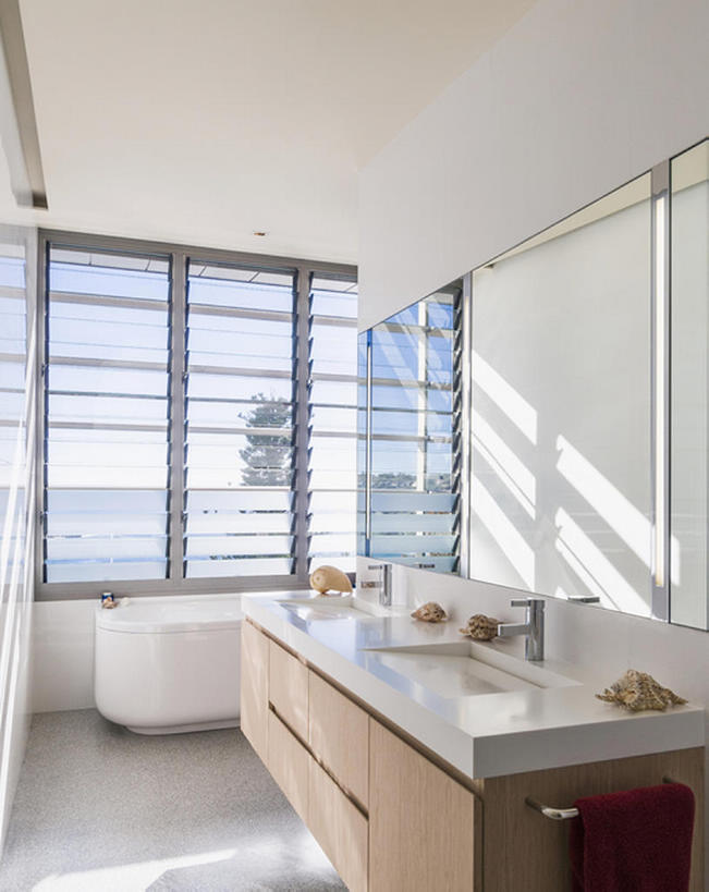 无人,家,竖图,室内,白天,时尚,窗户,镜子,浴室,建筑,日光,澳大利亚,一排,整齐,反射,水槽,水龙头,房屋,洗手池,干净,现代,建筑物,排列,摄影,洗澡盆,住房,风格,队列,华贵,房地产,悉尼,新南威尔士,设计,厕所,彩图,当代,bj175