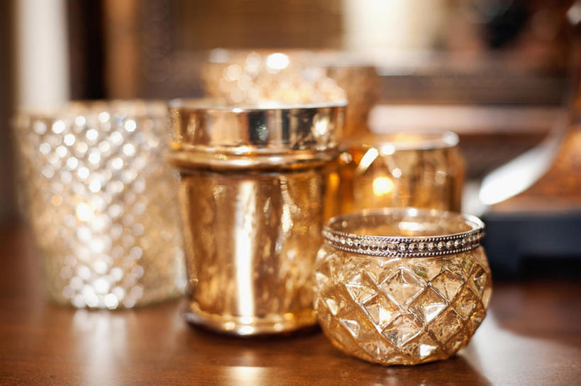 无人,家,横图,室内,特写,桌子,静物,美国,艺术,反射,烛台,房屋,艺术品,容器,工艺品,摄影,生活方式,黄铜,住房,风格,华贵,彩图,金子,上层阶级,bj175