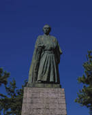 tkf003_123645