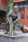 tkf002_100337