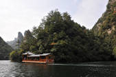 tkf002_103700
